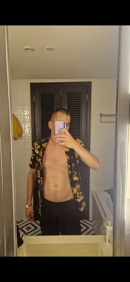 Profil de Theos